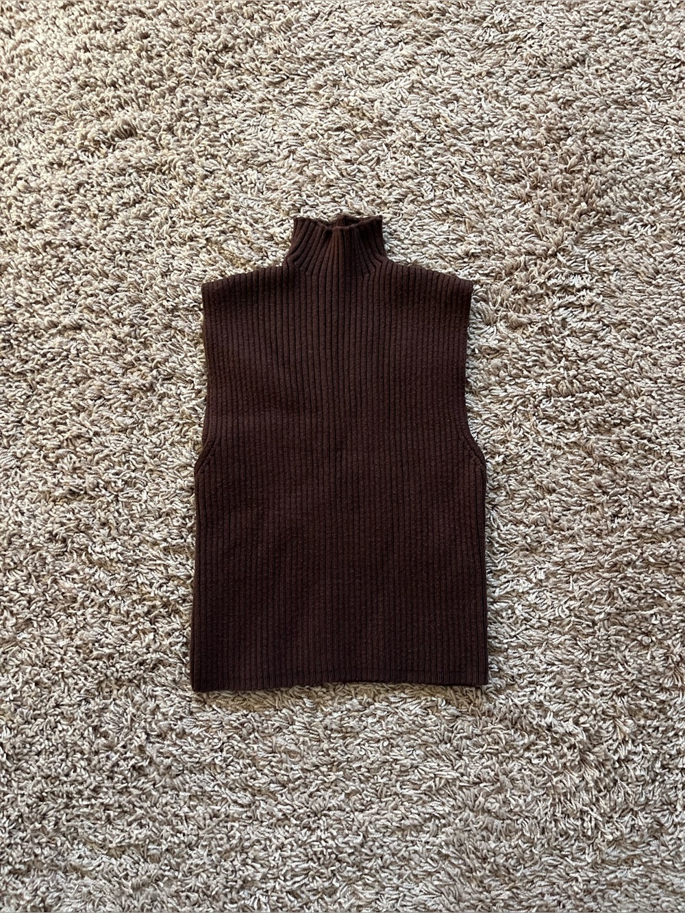 Zara mock neck sleeveless knit top